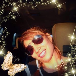 Meet your Posher, Eva